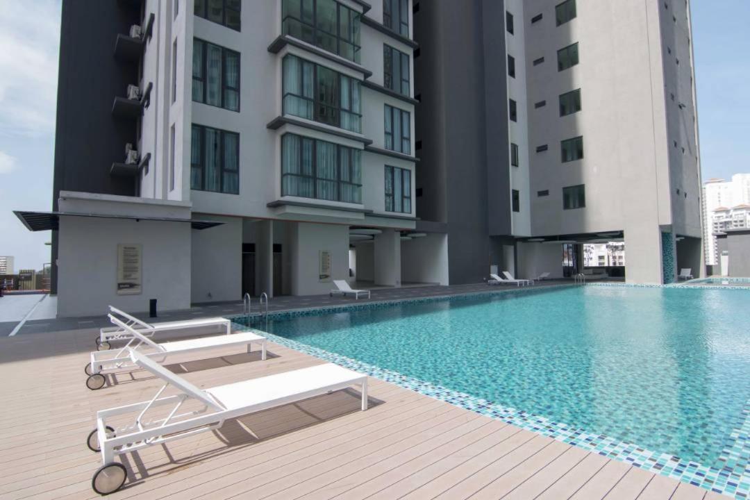 Jazz 313 Cosy 2-Bedroom Suite With Pool & Seaview Bagan Jermal Bagian luar foto